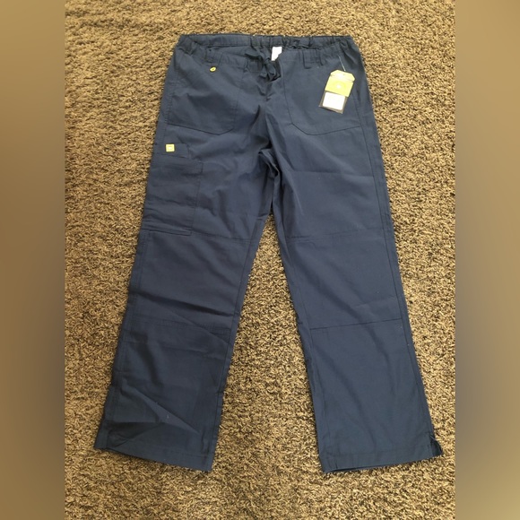 New Wonder Wink scrub pants. Cargo style. Size XL. Regular length. - Picture 1 of 5